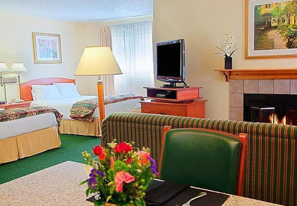 Sonesta Es Suites Cleveland ווסטלייק מראה חיצוני תמונה