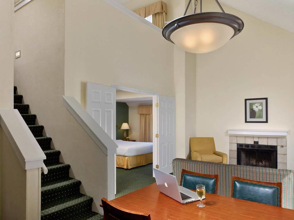 Sonesta Es Suites Cleveland ווסטלייק מראה חיצוני תמונה